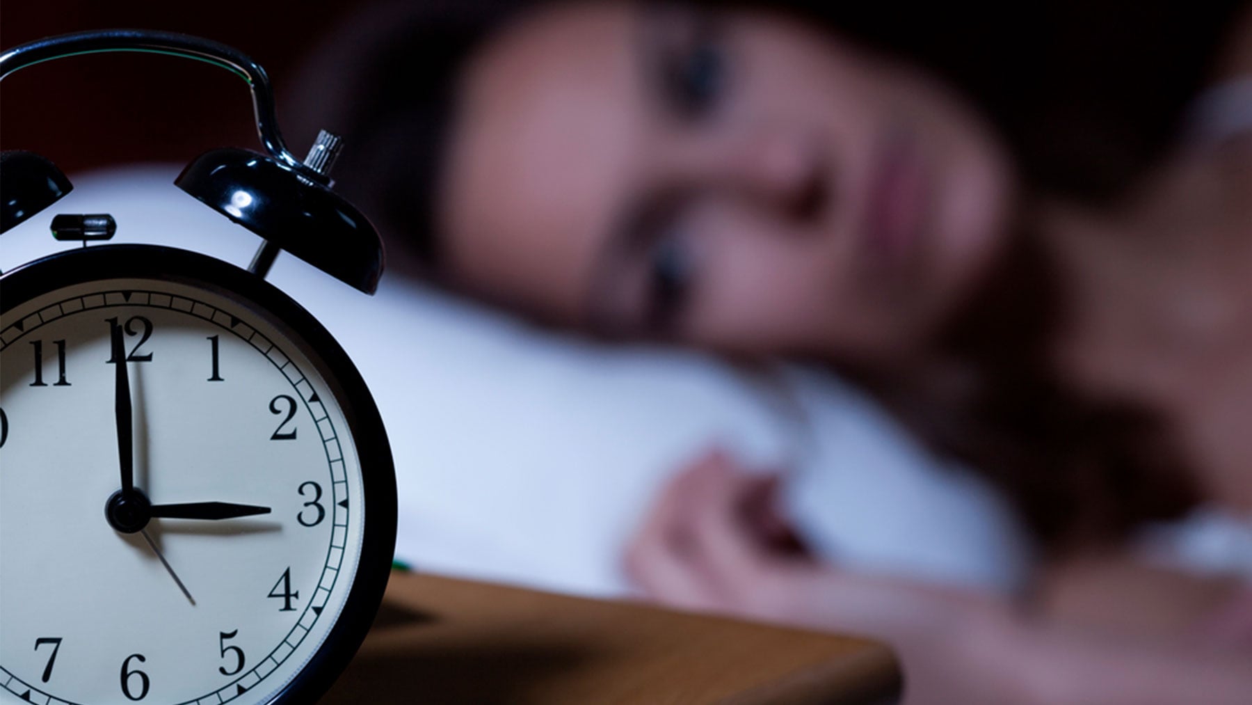 Una mujer con problemas de insomnio.
