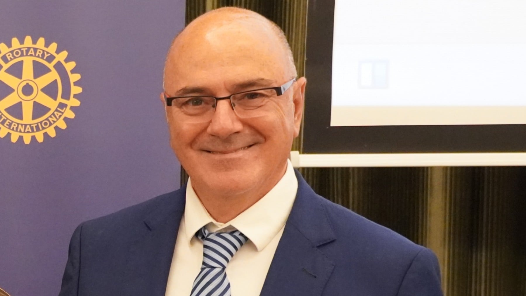 El doctor, Natalio Cruz.